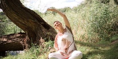 Yogakurs - Art der Yogakurse: Offene Kurse (Einstieg jederzeit möglich) - Izabela Brehm / Yoga Monheim