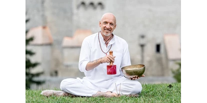 Yogakurs - spezielle Yogaangebote: Meditationskurse - Ahyrana Yoga -Therapie