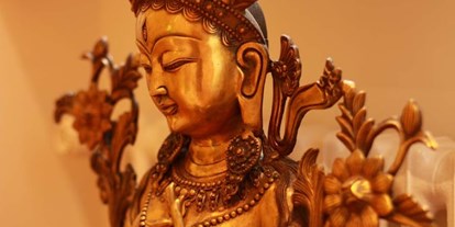 Yogakurs - geeignet für: Frisch gebackene Mütter - Berlin - Sita Tara ist unsere Ikone; die Göttin der Weisheit und gütigen Handelns. Ihr Name bedeutet die "Befreierin". - Sita Tara Berlin