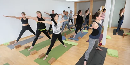 Yogakurs - Art der Yogakurse: Offene Kurse (Einstieg jederzeit möglich) - Budenheim - Yogaplus