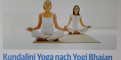Yogakurs - vorhandenes Yogazubehör: Stühle - Lüneburger Heide - Hannah Heuer