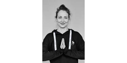Yogakurs - Yogastil: Vinyasa Flow - Hamburg - Claudia Niebuhr - Yoga, Meditation und Entspannung in Hamburg Altona/Ottensen - Claudia Niebuhr