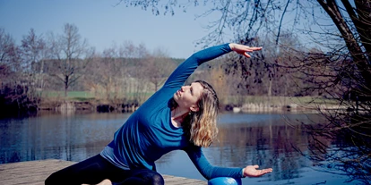 Yoga course - Ambiente: Kleine Räumlichkeiten - Pettendorf (Landkreis Regensburg) - Natalie Merl, Schwetzendorfer Weiher  - Natalie Merl - Yoga & Körpertherapie 