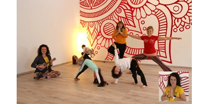 Yoga course - vorhandenes Yogazubehör: Decken - Germany - Yoga im Fluss des Lebens - Kamala Yoga