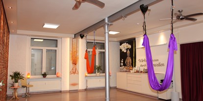 Yoga course - Mitglied im Yoga-Verband: BDYoga (Berufsverband der Yogalehrenden in Deutschland e.V.) - Saxony - der flexible Raum kann gemietet werden - Heike- Seewald- Blunert