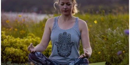 Yoga course - Art der Yogakurse: Geschlossene Kurse (kein späterer Einstieg möglich) - Mehlingen - Susanne Stricker Lovely Yoga in Mehlingen