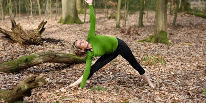 Yoga course - vorhandenes Yogazubehör: Stühle - Kolbermoor - Yoga bei Andrea Joost