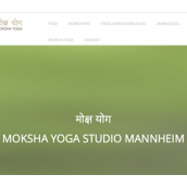 Yoga - Screenshot vom 01.05.2015 (Quelle: http://www.mokshayogastudio.de/) Der Screenshot dient dazu, den Besuchern von yoga-studios.info einen ersten optischen Eindruck vom Yogaangebot des Eintrags zu unterbreiten und wird angezeigt, solange der Eintrag noch keine Bilder hinterlegt hat. - Moksha Yoga Studio Mannheim