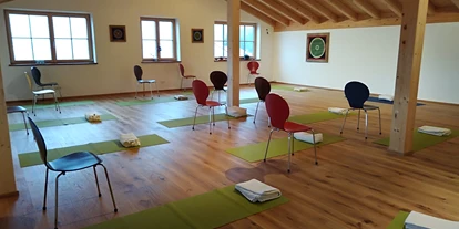 Yoga course - vorhandenes Yogazubehör: Yogablöcke - Saulgrub - Agnes Schöttl Yogaleben