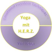 Yoga - https://scontent.xx.fbcdn.net/hphotos-xta1/v/t1.0-9/12122928_528576890653554_976025553833446177_n.jpg?oh=2e83d24c95832607ba312ae1047833bc&oe=575D98A0 - Yoga mit HERZ