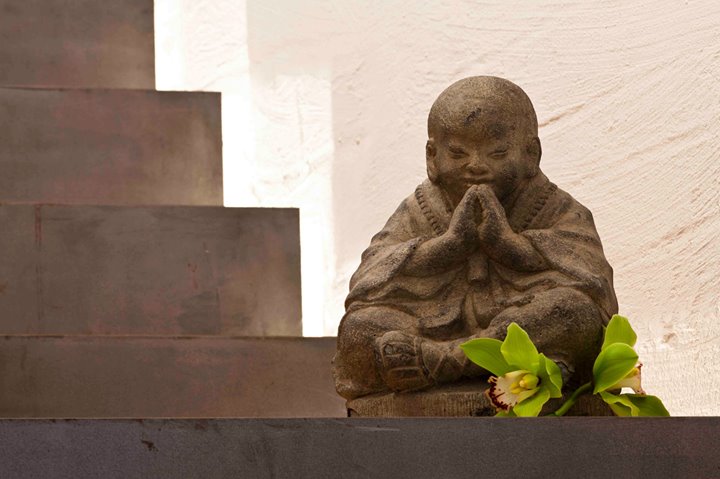 yoga - https://scontent.xx.fbcdn.net/hphotos-xap1/t31.0-8/q85/s720x720/1397416_603718869688977_1961575982_o.jpg - SpaceYoga - Yoga Nürnberg