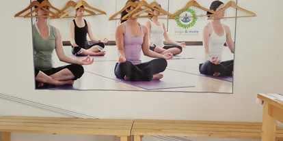 Yoga course - vorhandenes Yogazubehör: Sitz- / Meditationskissen - Münster Ost - Yoga & More Telgte