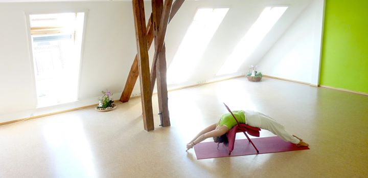 Yoga - https://scontent.xx.fbcdn.net/hphotos-xpf1/t31.0-8/s720x720/12265658_946081625456955_9204251752588745465_o.jpg - YogaZeit Wennigsen