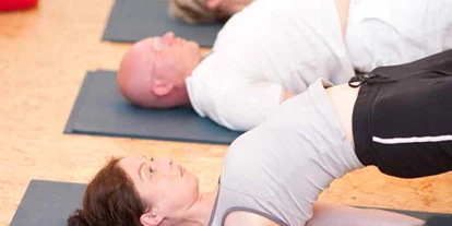 Yoga course - vorhandenes Yogazubehör: Sitz- / Meditationskissen - Thuringia - Steffen Katz | Yoga in Weimar