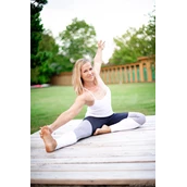 yoga - Yoga Bad Fischau-Brunn - Claudia Nila Vogt - TheBodyMindSchool