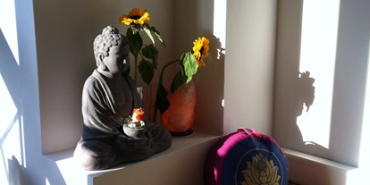 Yogakurs - Kurse mit Förderung durch Krankenkassen - Hessen - Lotusblume Yoga & Ayurveda