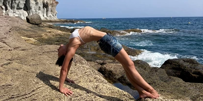 Yoga course - geeignet für: Dickere Menschen - Anna Dmitrieva