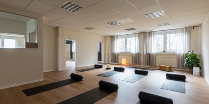Yoga course - Ausstattung: Umkleide - Mainz - STUDIO 85