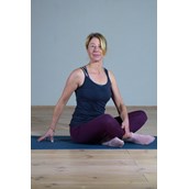 yoga - Imke Bona - Körperglück mit Yoga und Cantienica®