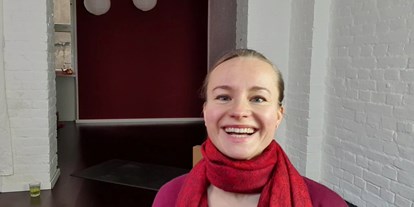 Yogakurs - Ambiente: Gemütlich - Dresden - Marita Matzk - Tanzkörpertraining