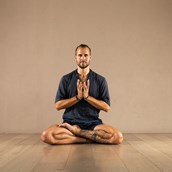 Yoga - Lars Ekm Yoga