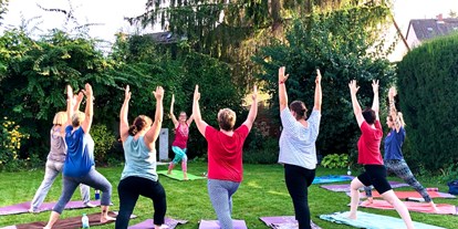 Yogakurs - Mitglied im Yoga-Verband: 3HO (3HO Foundation) - Hessen Süd - Outdooryoga Kurs für Frauen in Pfungstadt bei Darmstadt - Beate Ihrig / Pause vom Alltag