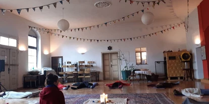 Yoga course - Ambiente: Große Räumlichkeiten - Berlin-Stadt Steglitz - Subtle Strength Yoga