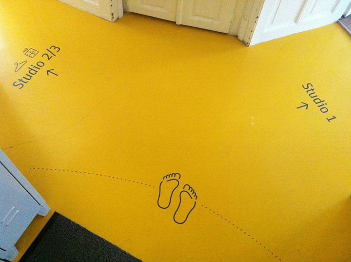 yoga - https://scontent.xx.fbcdn.net/hphotos-frc1/t31.0-8/q92/s720x720/10264243_946307508732707_2147747211660998009_o.jpg - Yoda - Yoga&Dance Studio