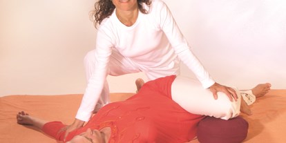 Yogakurs - Yoga-Inhalte: Energiesysteme - Teutoburger Wald - Thai Yoga Massage Ausbildung mit Yoga & Meditation