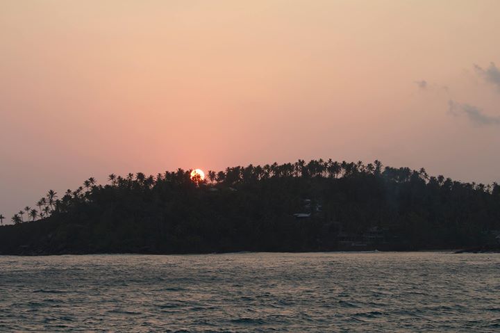 Yoga - https://scontent.xx.fbcdn.net/hphotos-xpa1/t31.0-8/s720x720/10991545_447817208699938_3153815714628724861_o.jpg - Yoga Island