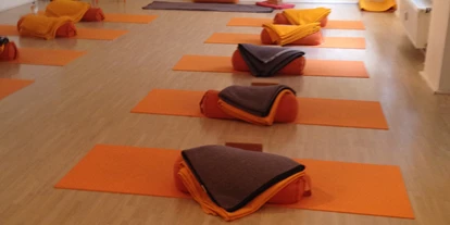 Yogakurs - Art der Yogakurse: Geschlossene Kurse (kein späterer Einstieg möglich) - Deutschland - Ruheraum Essen
Yin Yoga & Faszien Yoga, Yoga gegen Migräne - Yin Yoga Kurse