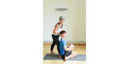 Yoga course - vorhandenes Yogazubehör: Yogagurte - Dresden - Dorit Schwedler / Yoga United