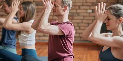 Yoga course - Art der Yogakurse: Offene Kurse (Einstieg jederzeit möglich) - Potsdam Babelsberg - Yogastudio Potsdam, Yoga und Pilates alle Level