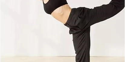 Yogakurs - Art der Yogakurse: Offene Kurse (Einstieg jederzeit möglich) - Pullach im Isartal - Vinyasa Yoga 11.01.-15.02. das kleine paradies für schwangere, mamas & babys