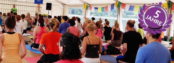 yoga - https://scontent.xx.fbcdn.net/hphotos-xpf1/v/t1.0-9/s720x720/10406723_754110627997049_6418606937791213663_n.jpg?oh=f6ac3065d201043a79fd723b1feac8b8&oe=57545E19 - Schlierseer Yogatage