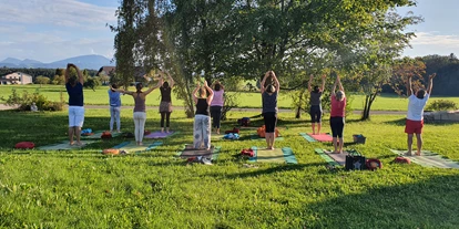 Yoga course - geeignet für: Ältere Menschen - Salzburg - Yoga Vidya Seekirchen 