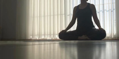 Yogakurs - geeignet für: Dickere Menschen - Reilingen - YogaDaan - Yoga Kurs mit Elif