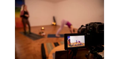 Yoga course - geeignet für: Schwangere - Weserbergland, Harz ... - DOY - Deine Online Yogaschule