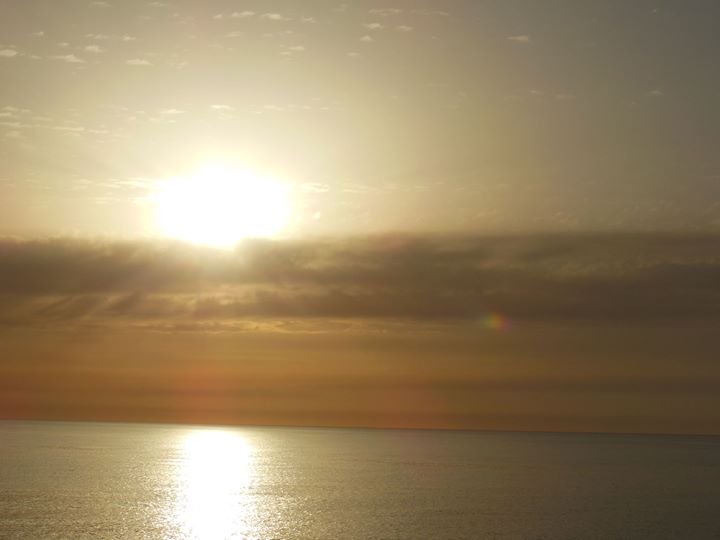 yoga - https://scontent.xx.fbcdn.net/hphotos-xat1/t31.0-0/p180x540/10511524_722984117739855_9150156473867070898_o.jpg - Mira Yoga