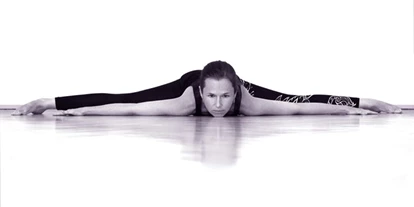 Yoga course - Donauraum - https://scontent.xx.fbcdn.net/hphotos-xfa1/t31.0-0/p480x480/335518_290132787758340_1597585106_o.jpg - Hatha Yoga Mandapa