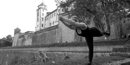 Yoga course - Eisingen (Landkreis Würzburg) - https://scontent.xx.fbcdn.net/hphotos-xfa1/t31.0-8/q81/s720x720/11792143_1605838683022605_4820225264950814920_o.jpg - Bikram Yoga Würzburg