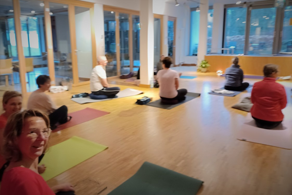 Yoga: Höhenstrasse 64, Wuppertal - Ute Sondermann, Yin Yoga + Faszien Yoga