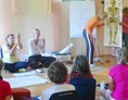 Yoga: Yoga-Ausbildung - Yoga- und Meditationspraxis