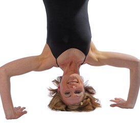 Yoga: Kopfstand: im Yogatuch kinderleicht - Ganzheitliches Training Daniela Weißenborn