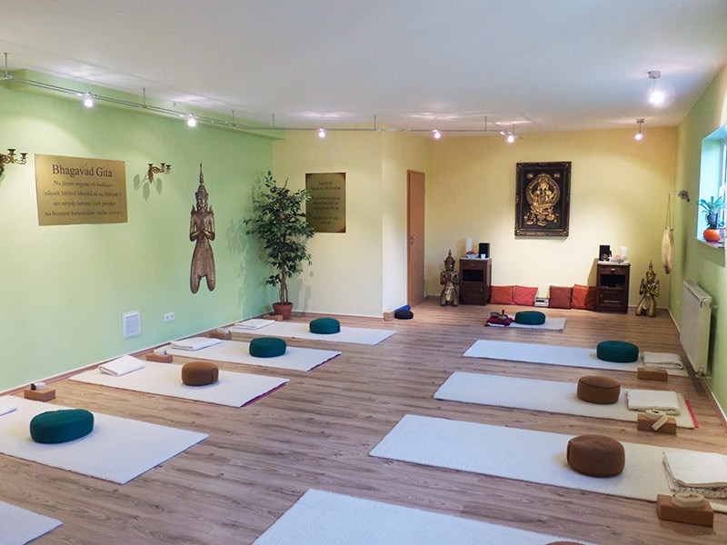 Yoga: Praxis für Podologie, Ayurveda und Yoga