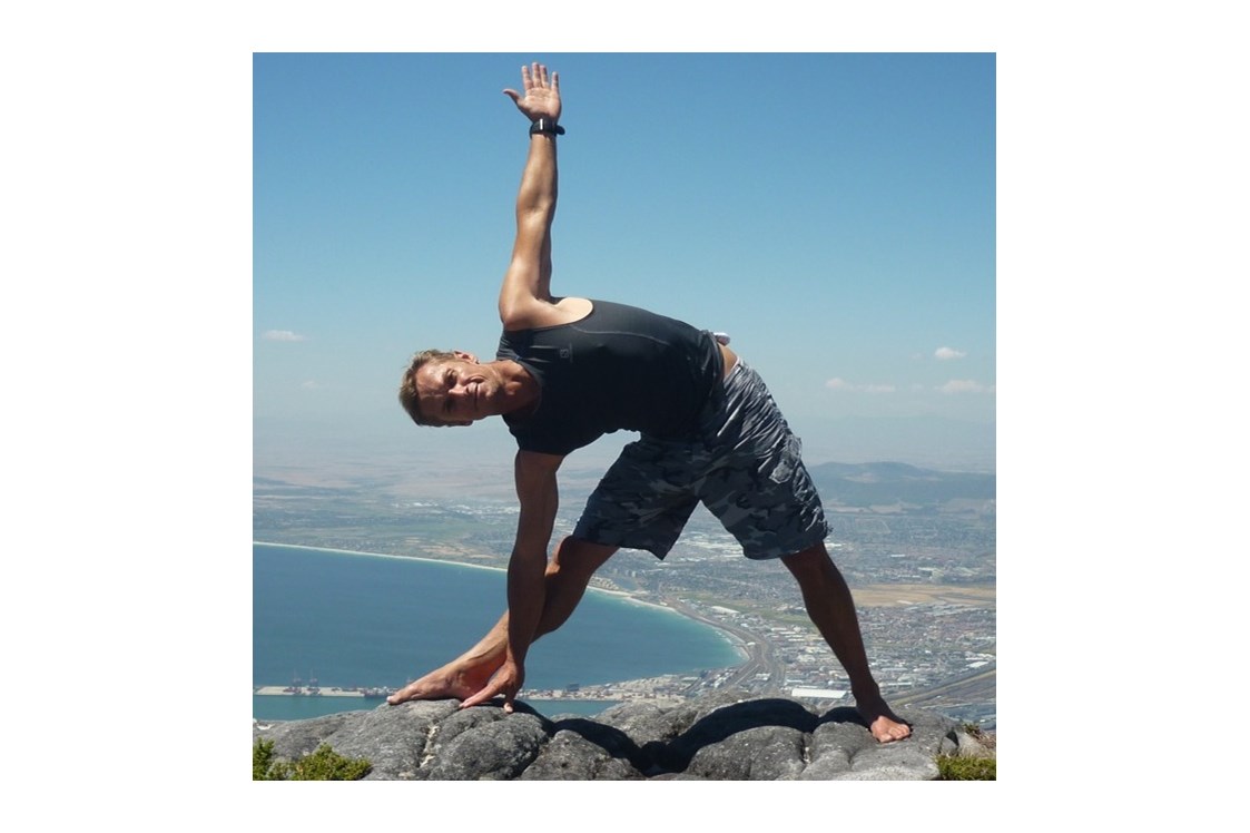 Yoga: #yoga4surfers #yoga4men #yogahamburg #wildekerleyoga - yoga4surfers @puremovements