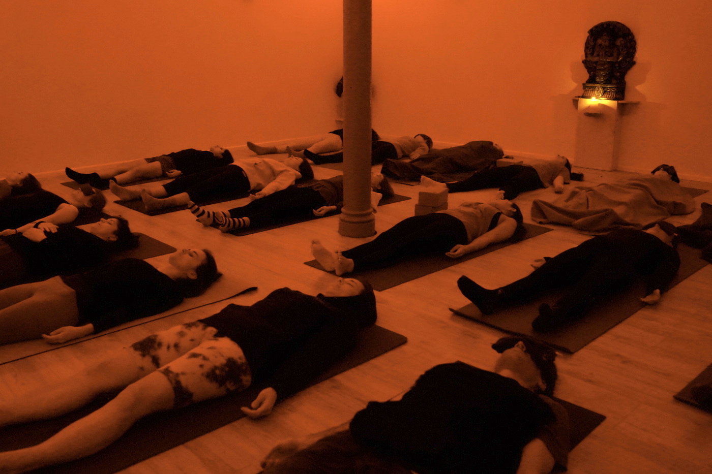 Yoga: Tiefe Entspannung und Yoga Nidra - YOGARAUM Freiburg