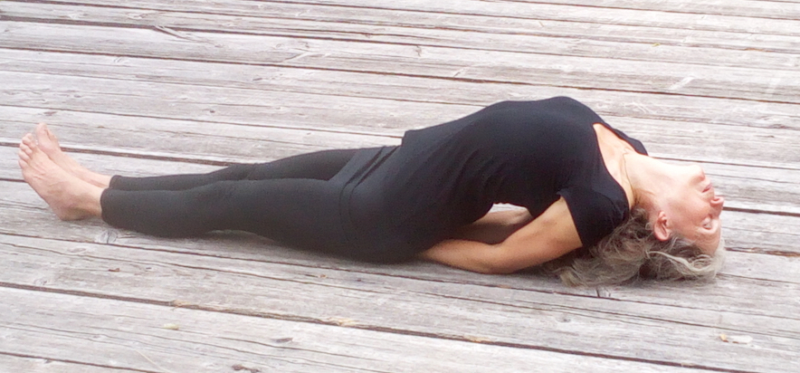 Yoga: Fisch, matsyasana - Yoga Petra Himmel