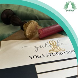 Yoga: Geschenkservice  - Hatha Yoga kassenzertifiziert 8 / 10 Termine
