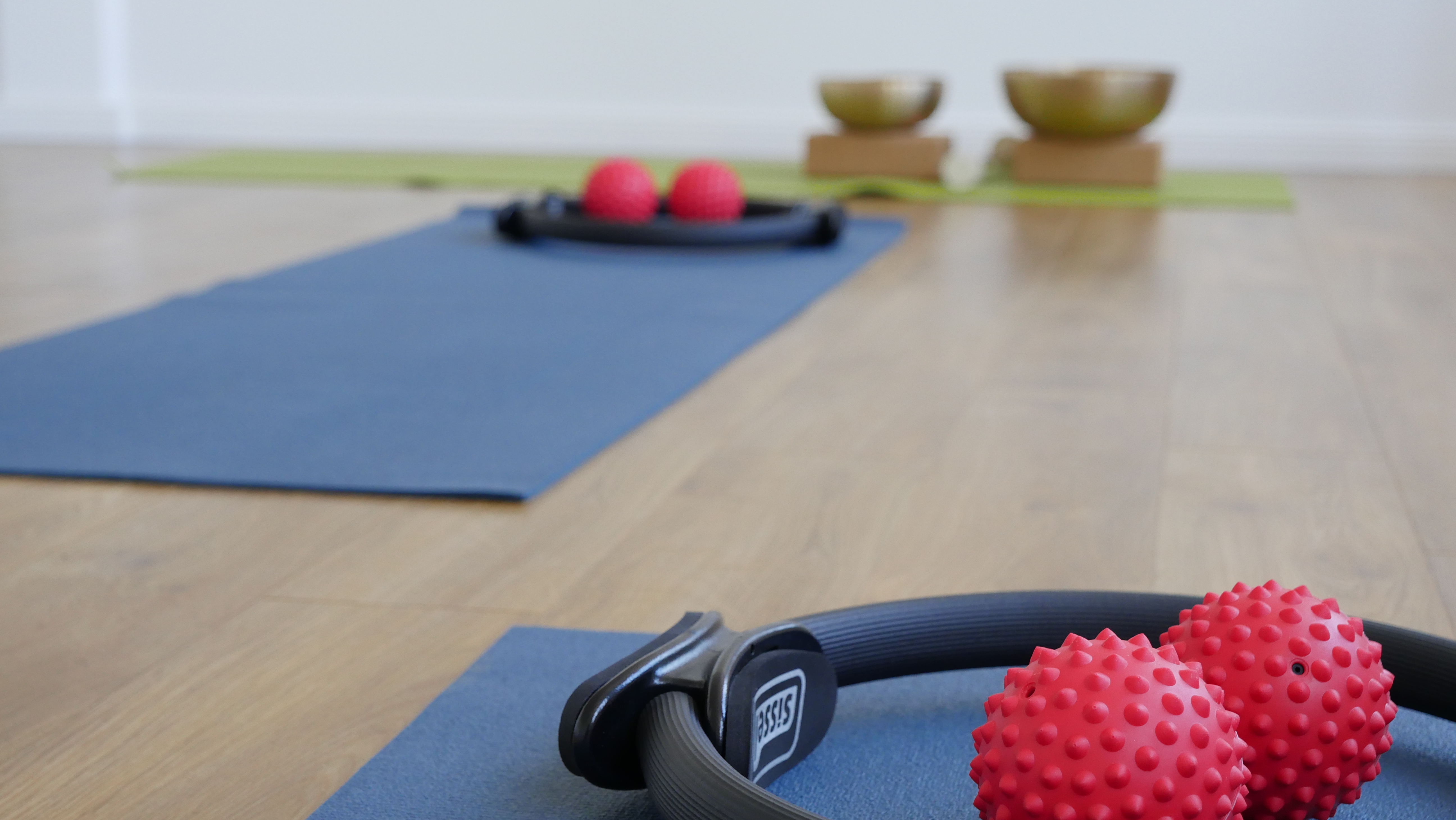 Yoga: Pilates mit Klangschalen in der YEP Lounge in Bremen Horn - YEP Lounge